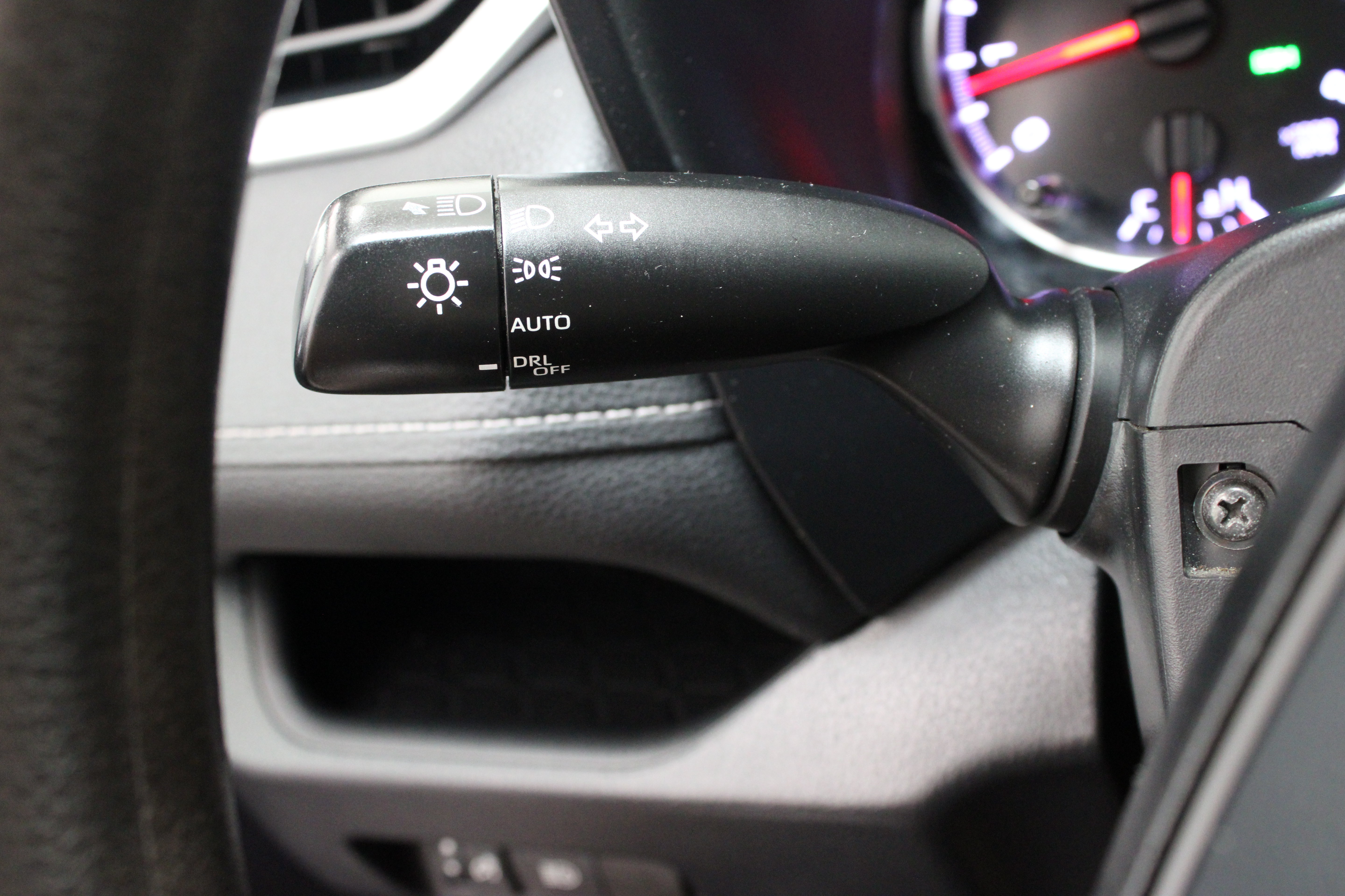 Used 2022 Toyota RAV4 XLE AWD/4WD image 24
