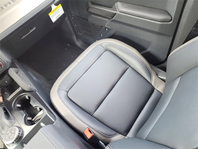 New 2025 Ford Bronco Outer Banks w/ Sasquatch Package image 13
