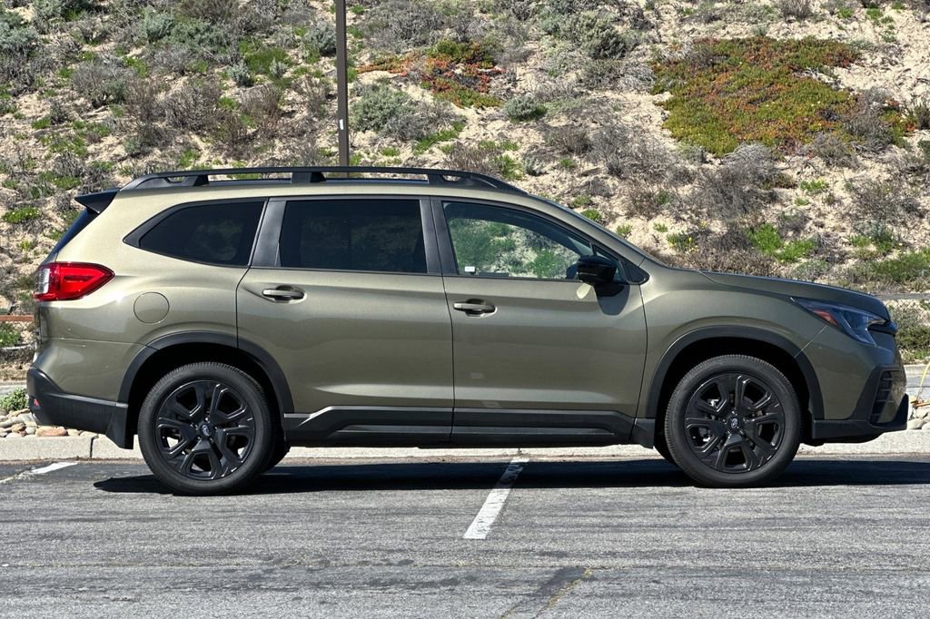 Used 2025 Subaru Ascent Bronze Edition w/ Popular Package #2 image 3