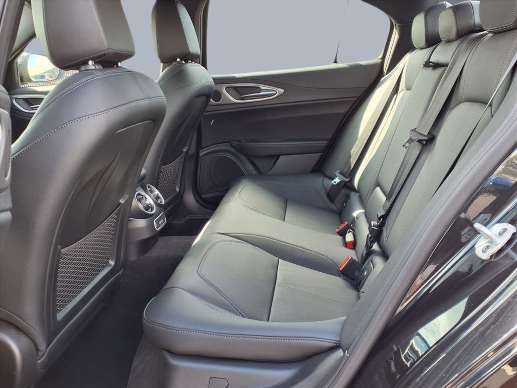 New 2025 Alfa Romeo Giulia image 11