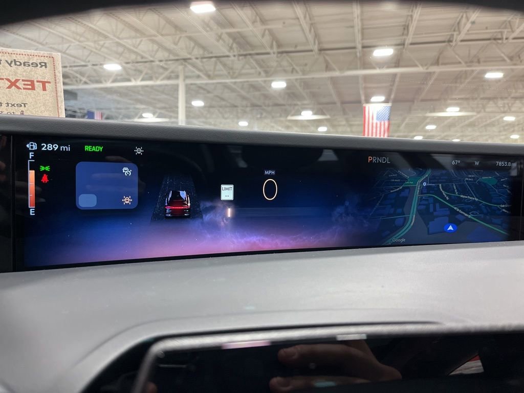 Used 2025 Lincoln Nautilus Reserve image 39