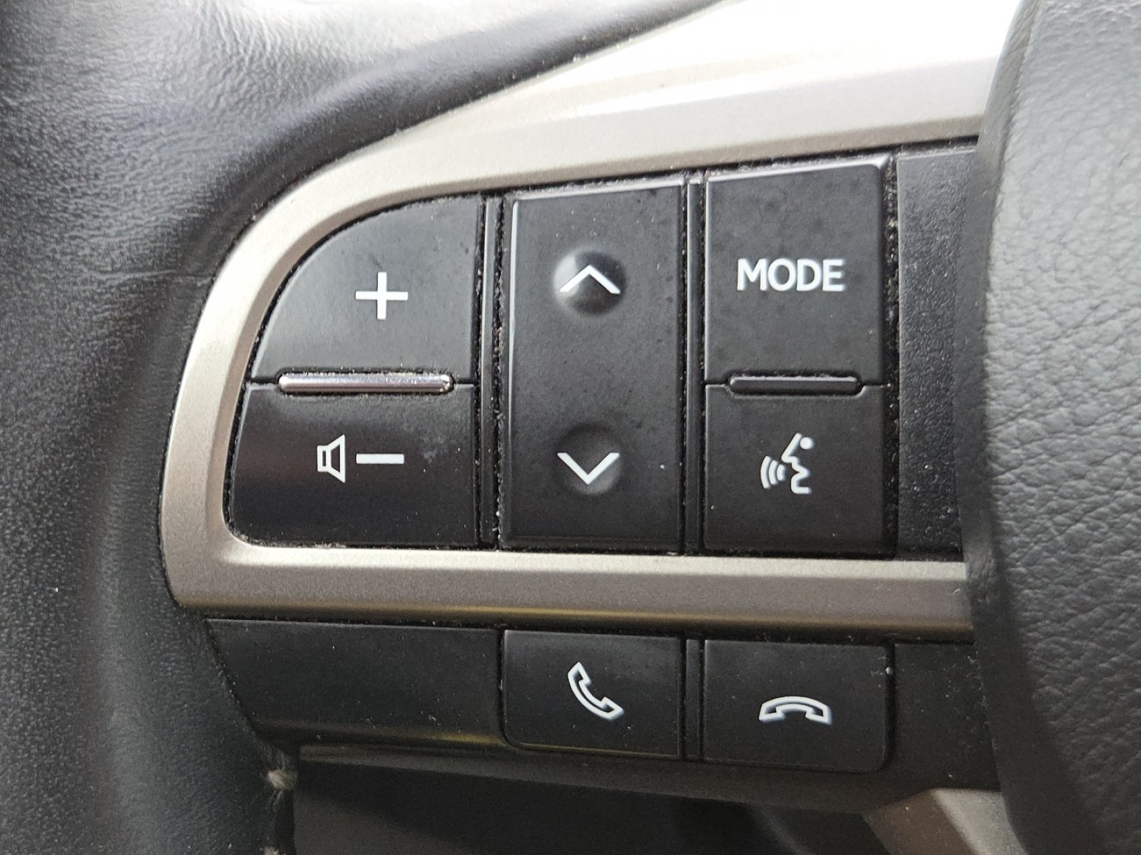 Used 2016 Lexus RX 450h AWD w/ Accessory Package image 12