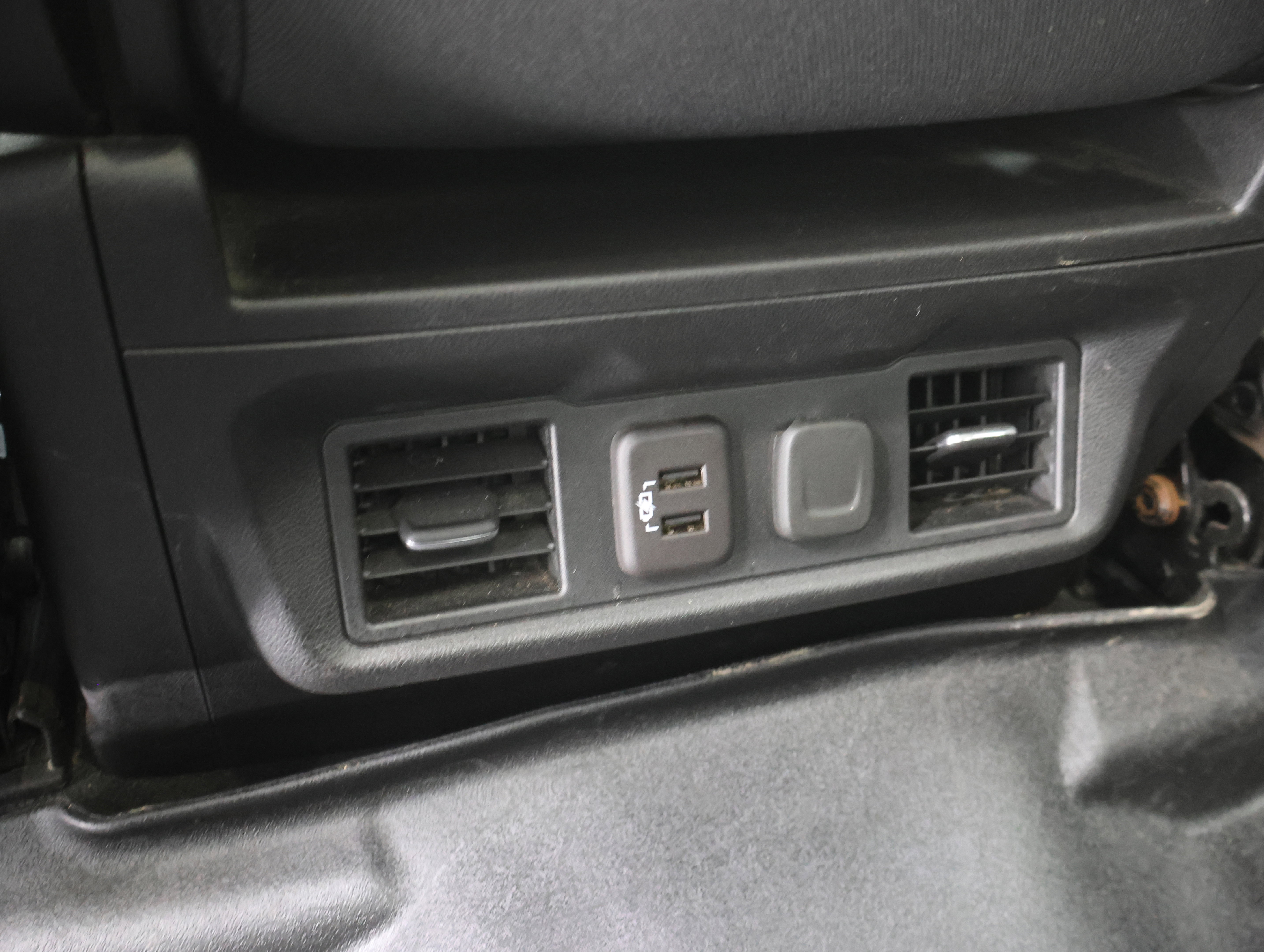 Used 2023 GMC Sierra 2500 SLE w/ SLE Convenience Package image 39