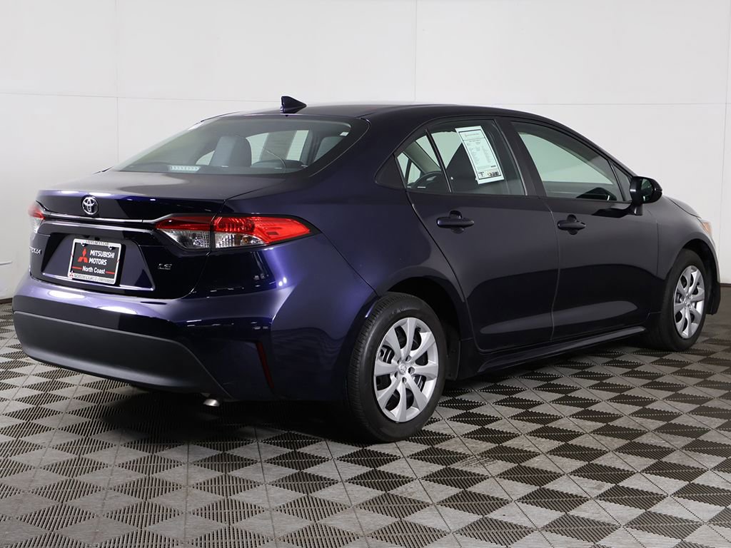 Used 2024 Toyota Corolla LE FWD image 7