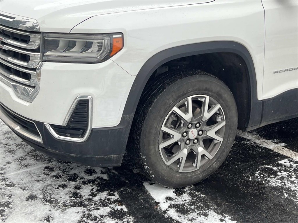 Certified 2023 GMC Acadia SLE w/ Driver Convenience Package image 5