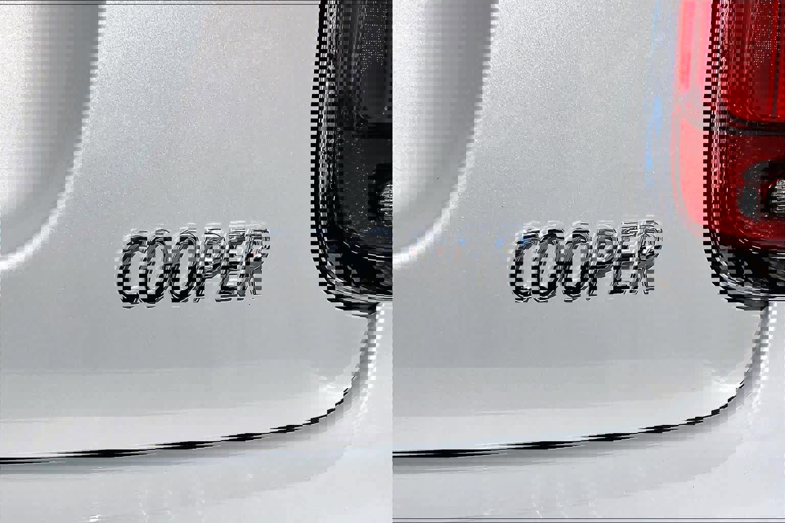 Certified 2022 MINI Cooper 4-Door Hardtop image 32