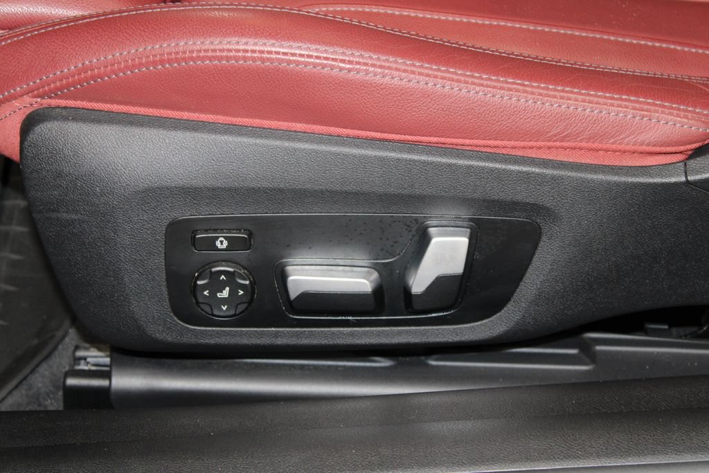 Used 2021 BMW 430i Coupe w/ M Sport Package RWD image 19