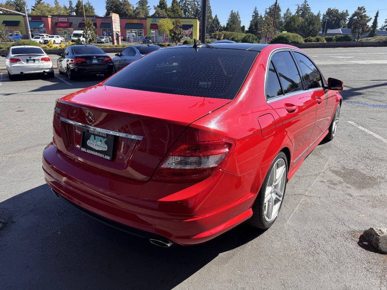 Used 2010 Mercedes-Benz C 300 Sedan image 7