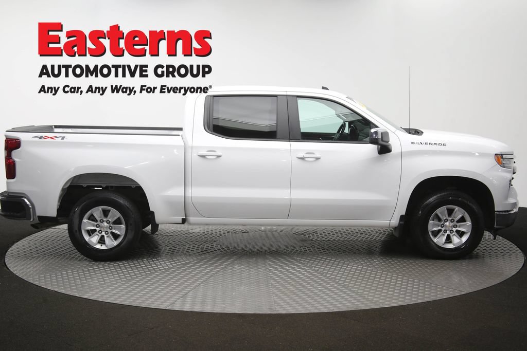 Used 2025 Chevrolet Silverado 1500 LT AWD/4WD image 46