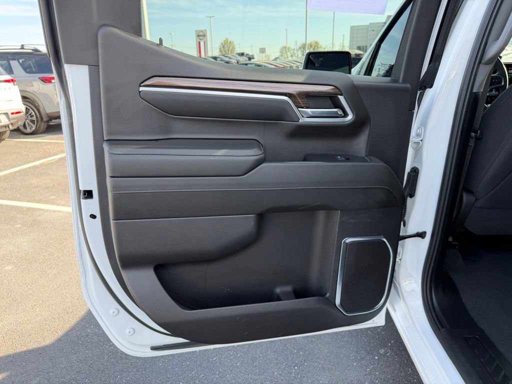 Used 2024 Chevrolet Silverado 1500 LT image 16