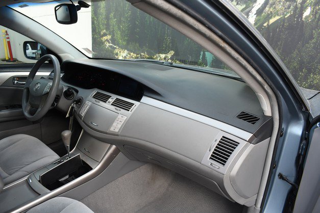 Used 2005 Toyota Avalon XL image 25