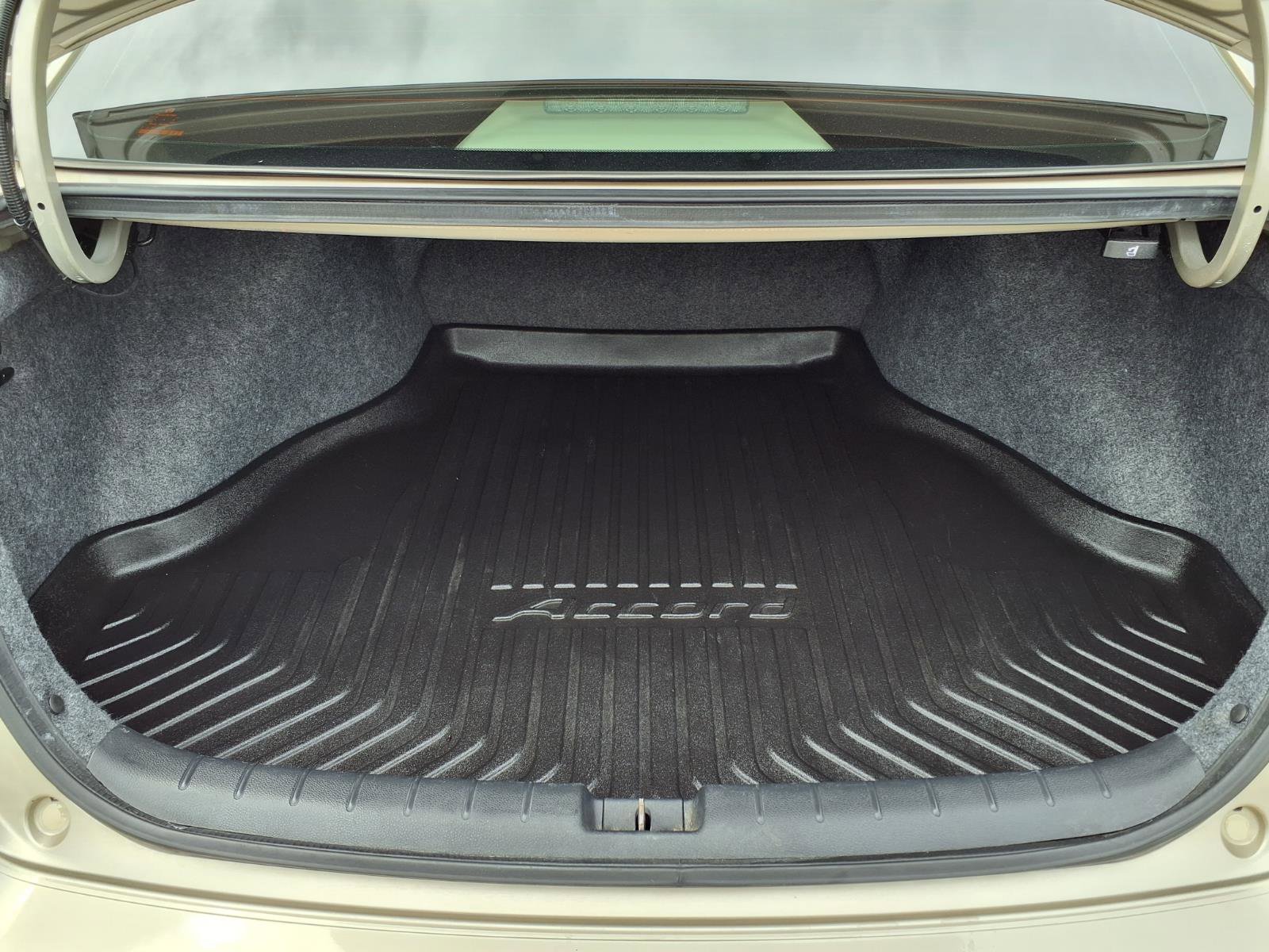 Used 2015 Honda Accord EX-L image 13