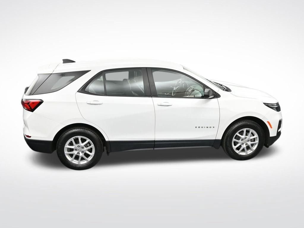 Used 2024 Chevrolet Equinox LS image 21
