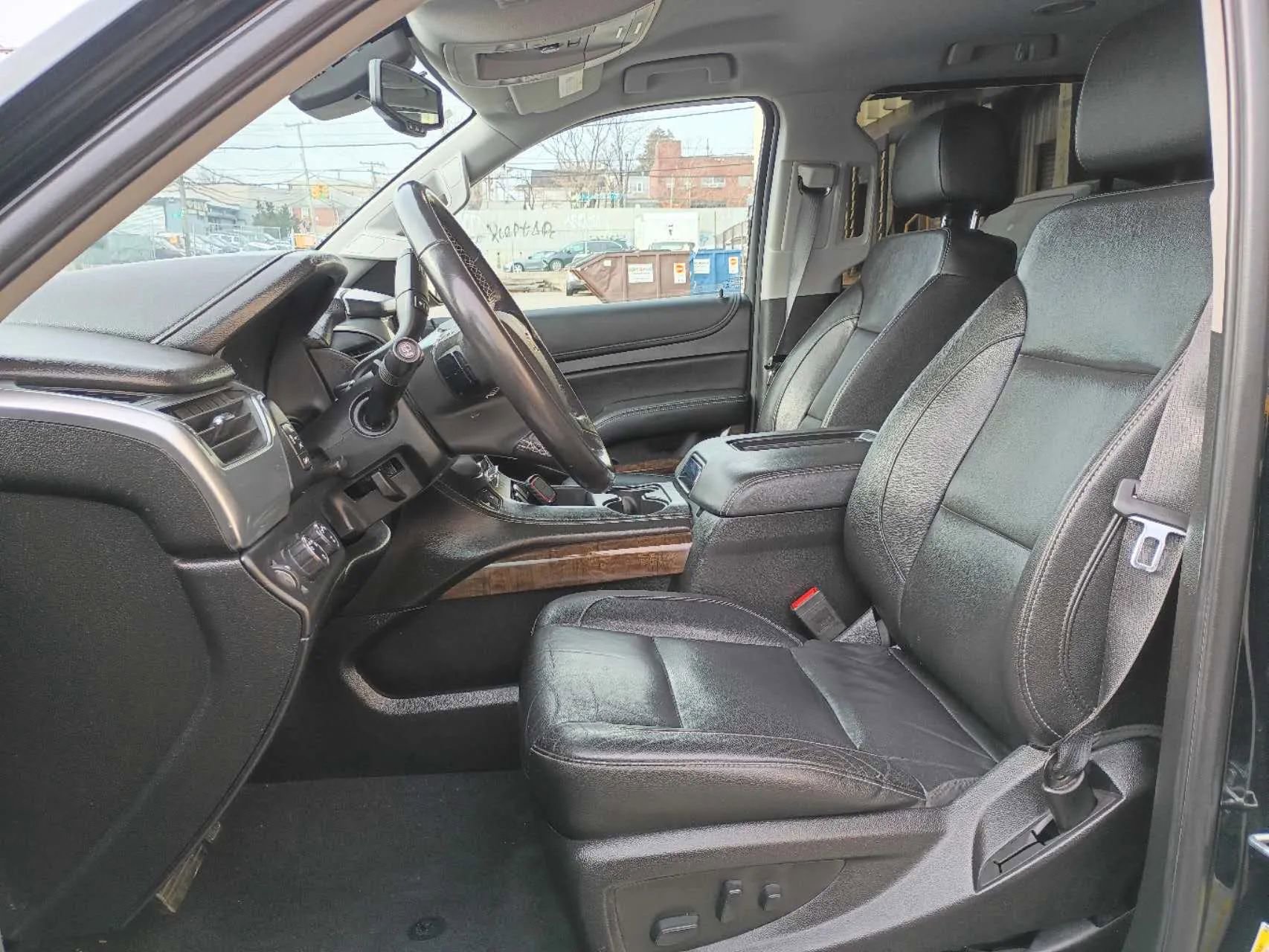 Used 2020 Chevrolet Suburban LT image 11