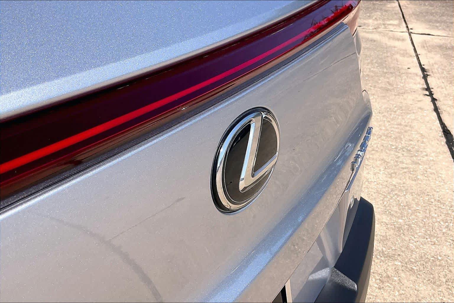 Used 2023 Lexus UX 250h FWD w/ Accessory Package (Z2) image 28