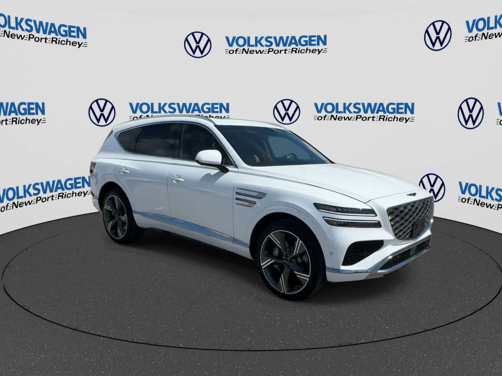 Used 2025 Genesis GV80 2.5T Prestige AWD/4WD image 2