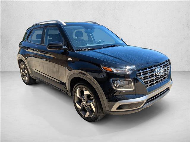 Used 2023 Hyundai Venue SEL FWD image 3