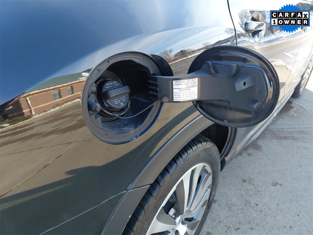 Used 2022 Subaru Ascent Limited image 23