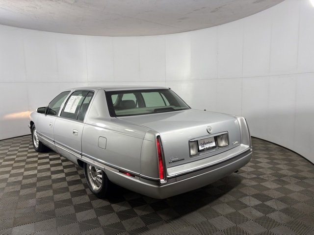Used 1994 Cadillac De Ville Concours image 3