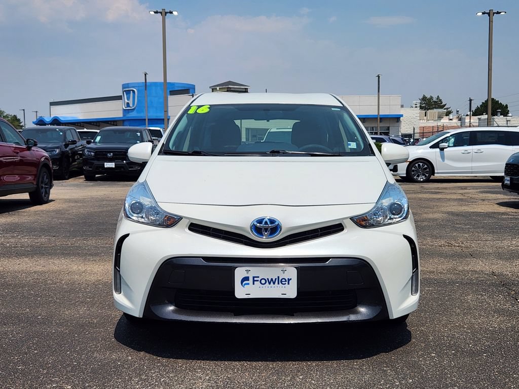 Used 2016 Toyota Prius V Three FWD image 2