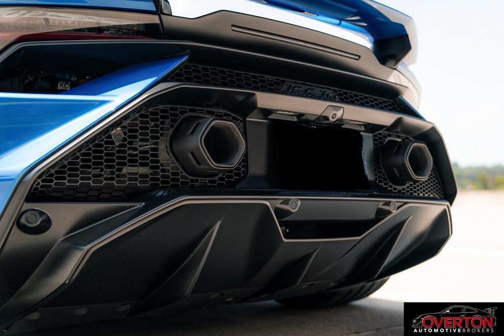 Used 2023 Lamborghini Huracan Tecnica RWD image 41