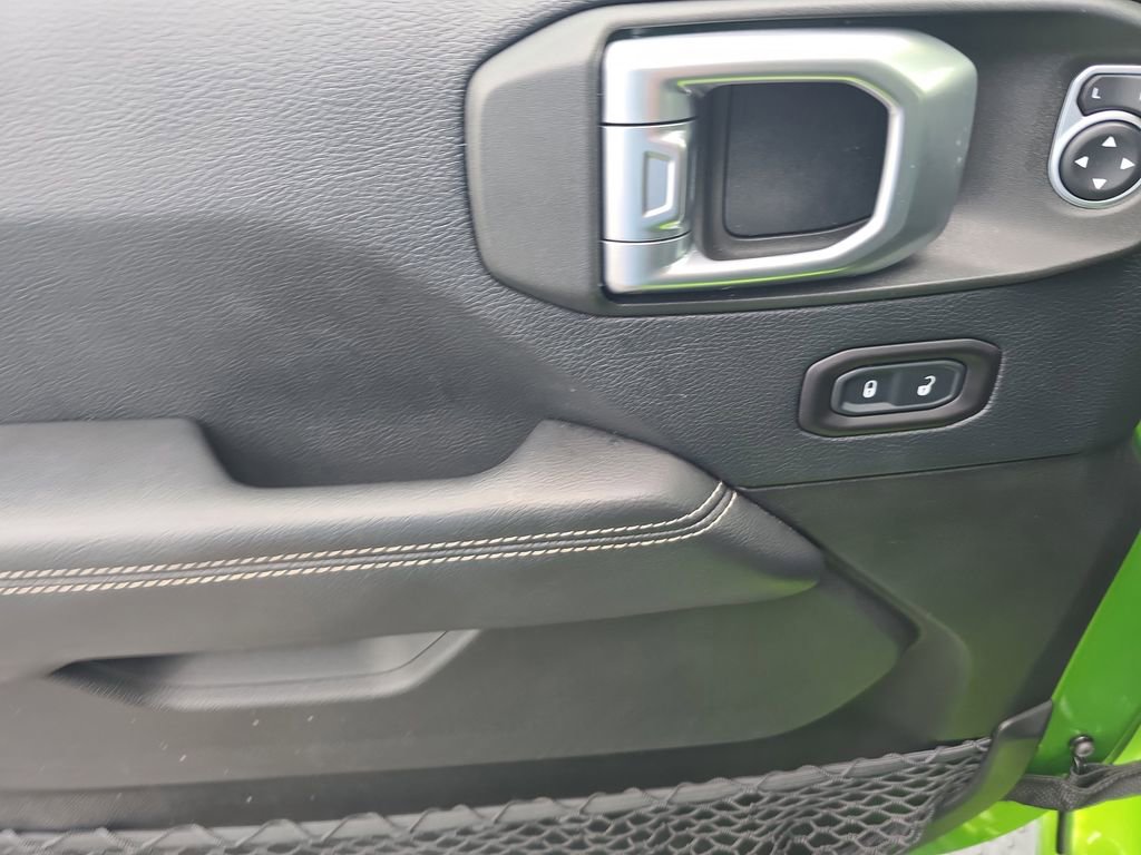 Used 2019 Jeep Wrangler Unlimited Sahara w/ LED Lighting Group image 16