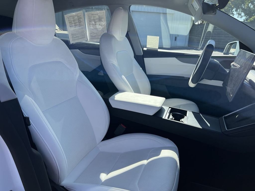 Used 2026 Tesla Model Y Long Range AWD/4WD image 27