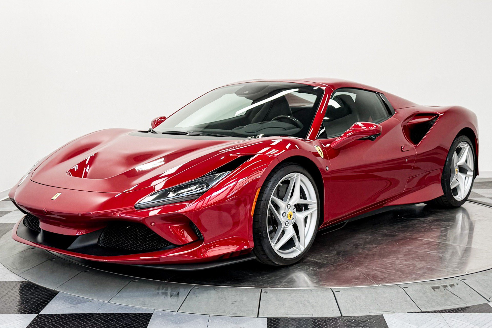 Used 2023 Ferrari F8 Tributo RWD image 33
