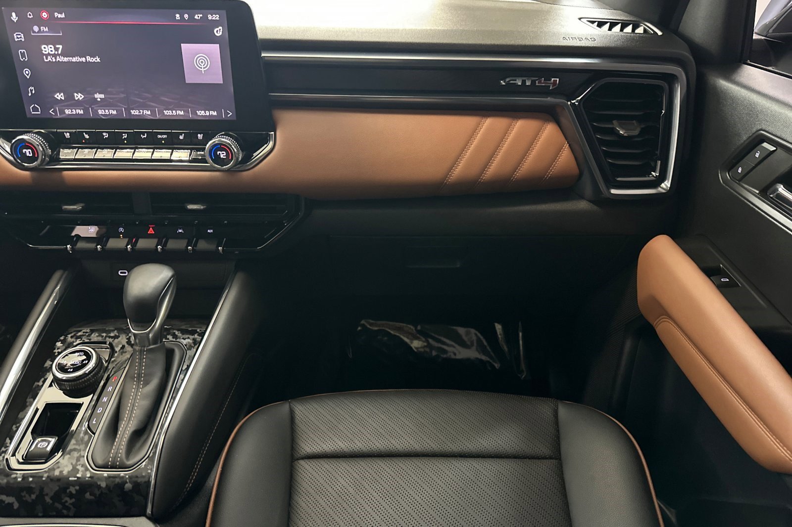 Used 2023 GMC Canyon AT4 w/ AT4 Premium Package image 28