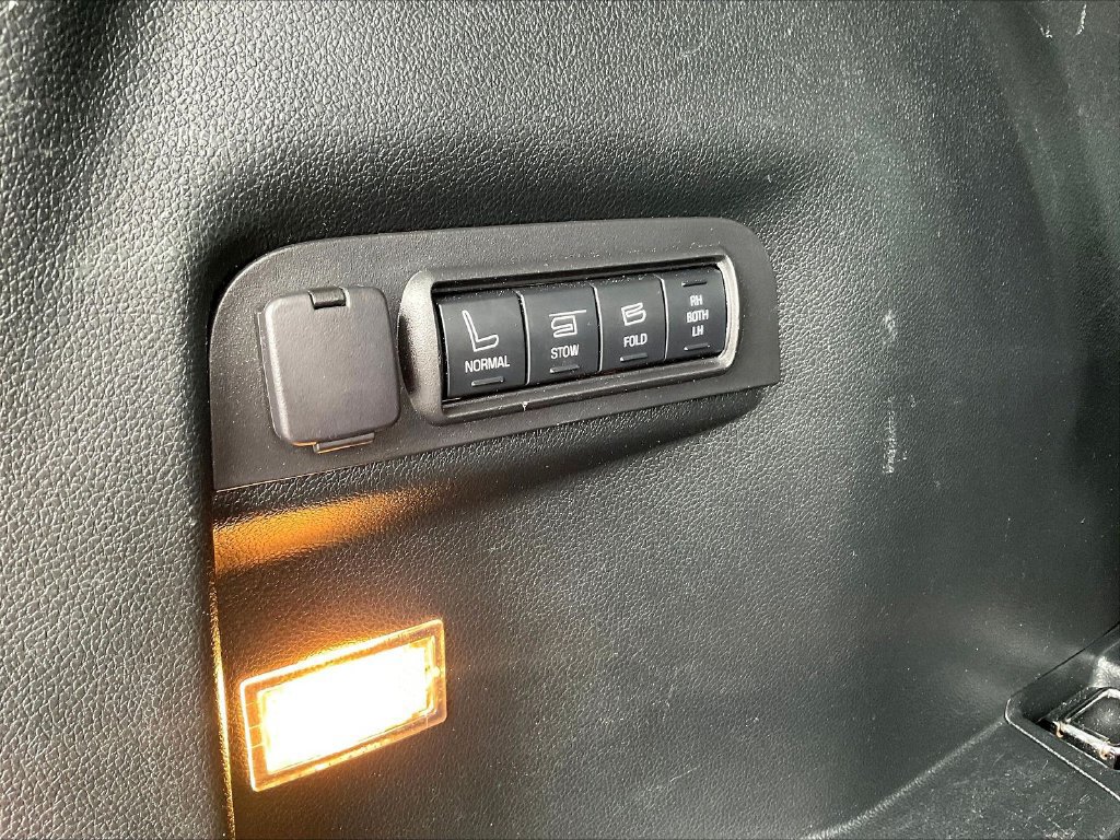 Used 2019 Ford Explorer Sport AWD/4WD image 40