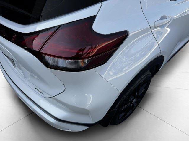 Used 2024 Nissan Kicks SR FWD image 13