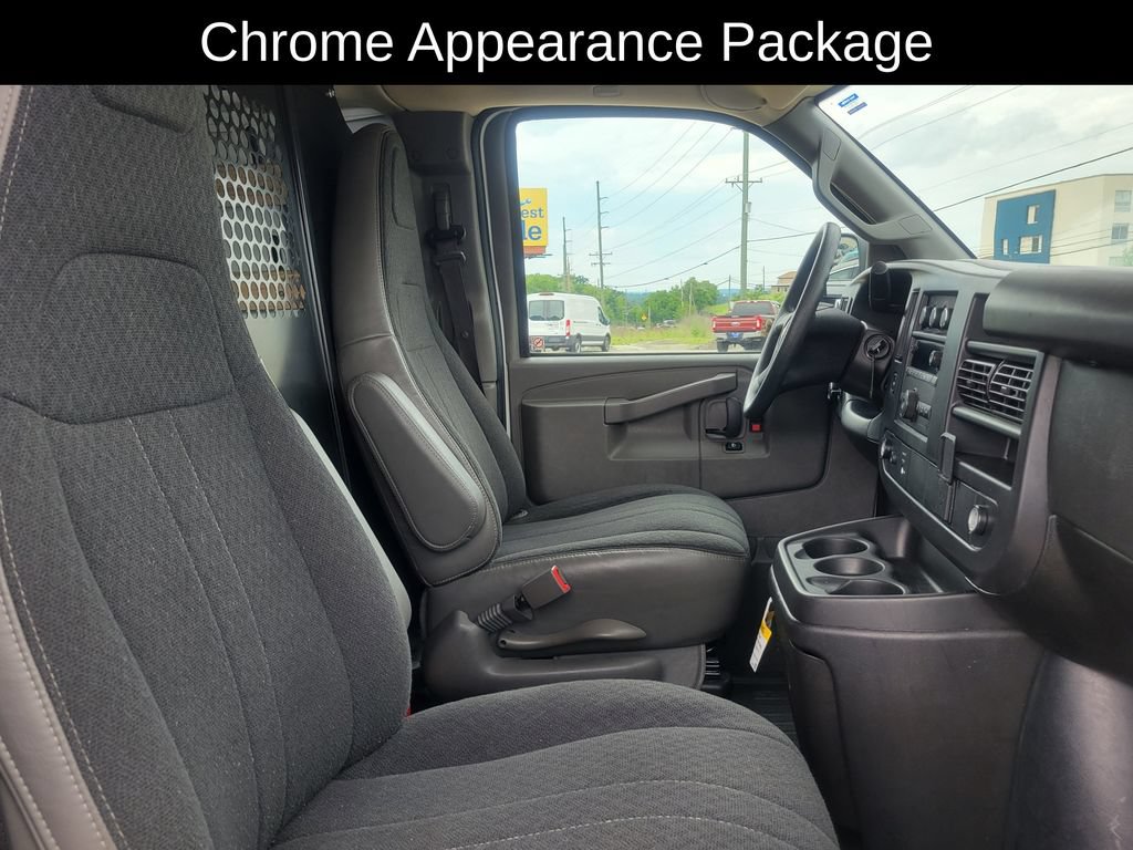 Used 2024 Chevrolet Express 2500 w/ Driver Convenience Package RWD image 24