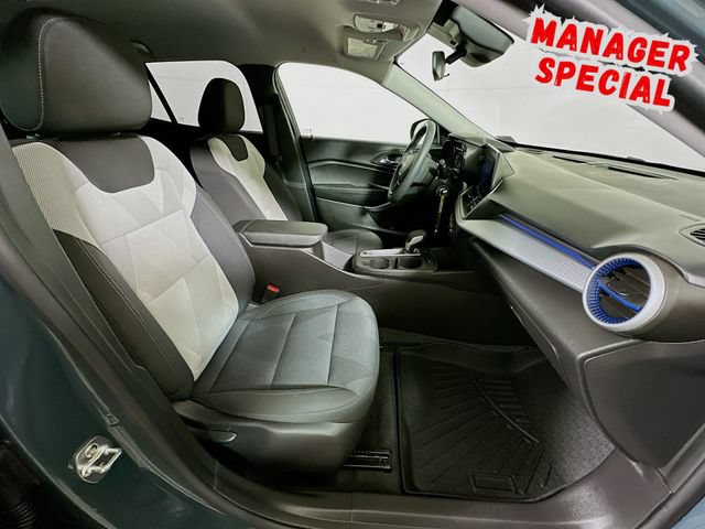 Used 2025 Chevrolet Trax LS w/ LS Convenience Package FWD image 25