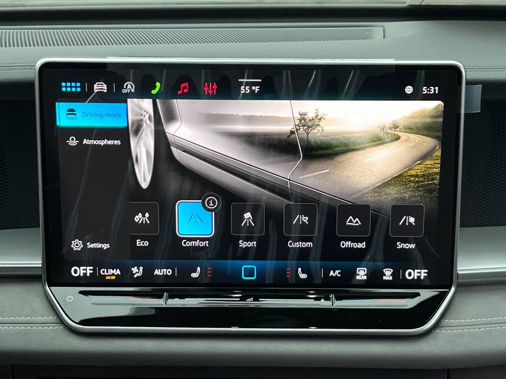 New 2026 Volkswagen Tiguan SE R-Line image 25