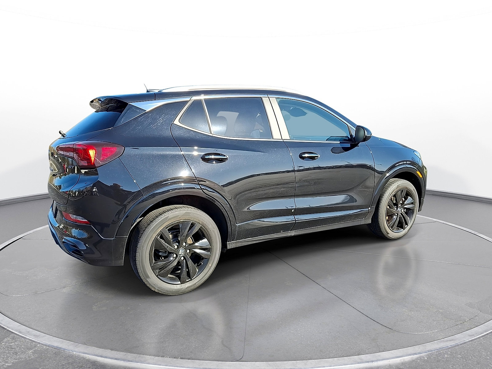 Used 2024 Buick Encore GX Sport Touring AWD/4WD image 8