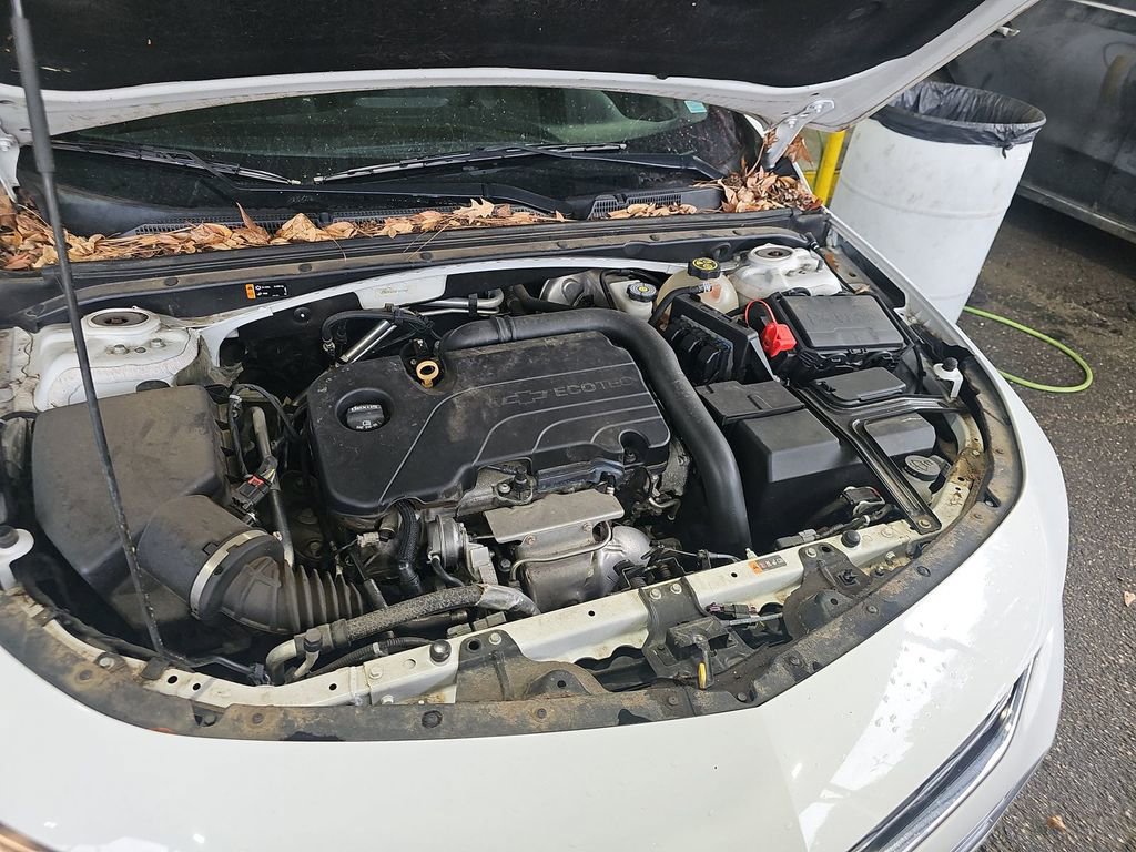 Used 2016 Chevrolet Malibu LT image 7