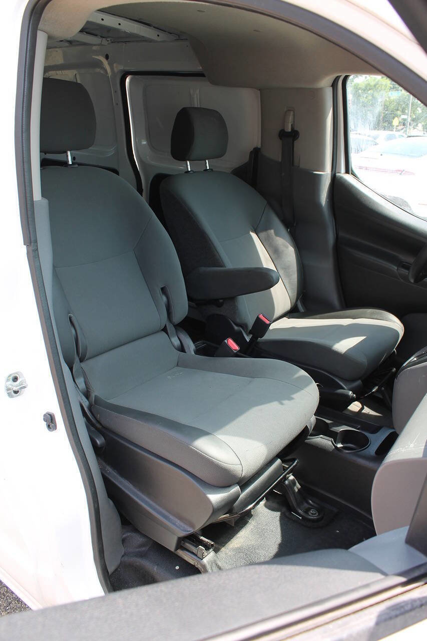 Used 2018 Nissan NV200 S w/ Back Door Glass Package image 19