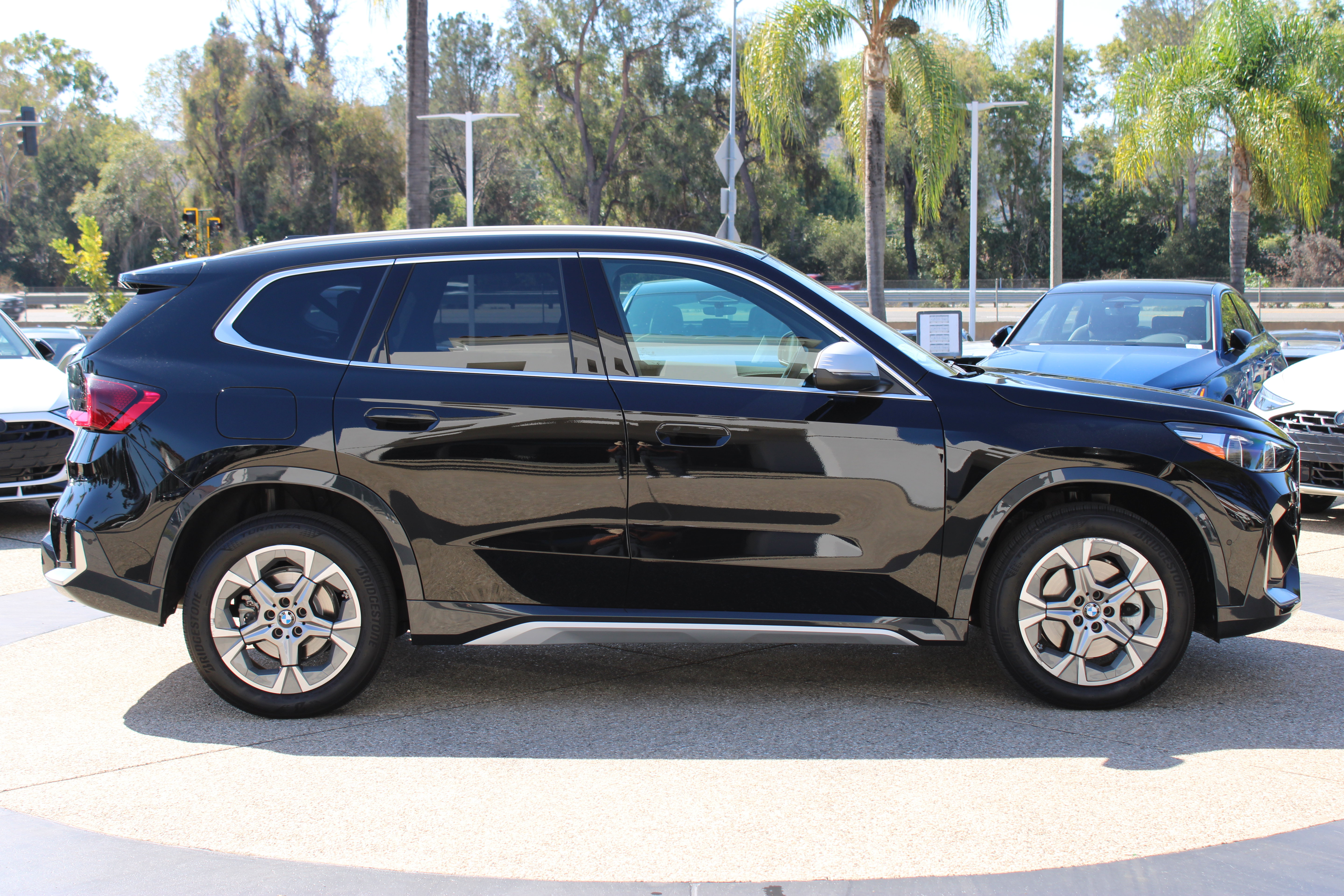 Used 2023 BMW X1 xDrive28i w/ Convenience Package AWD/4WD image 6