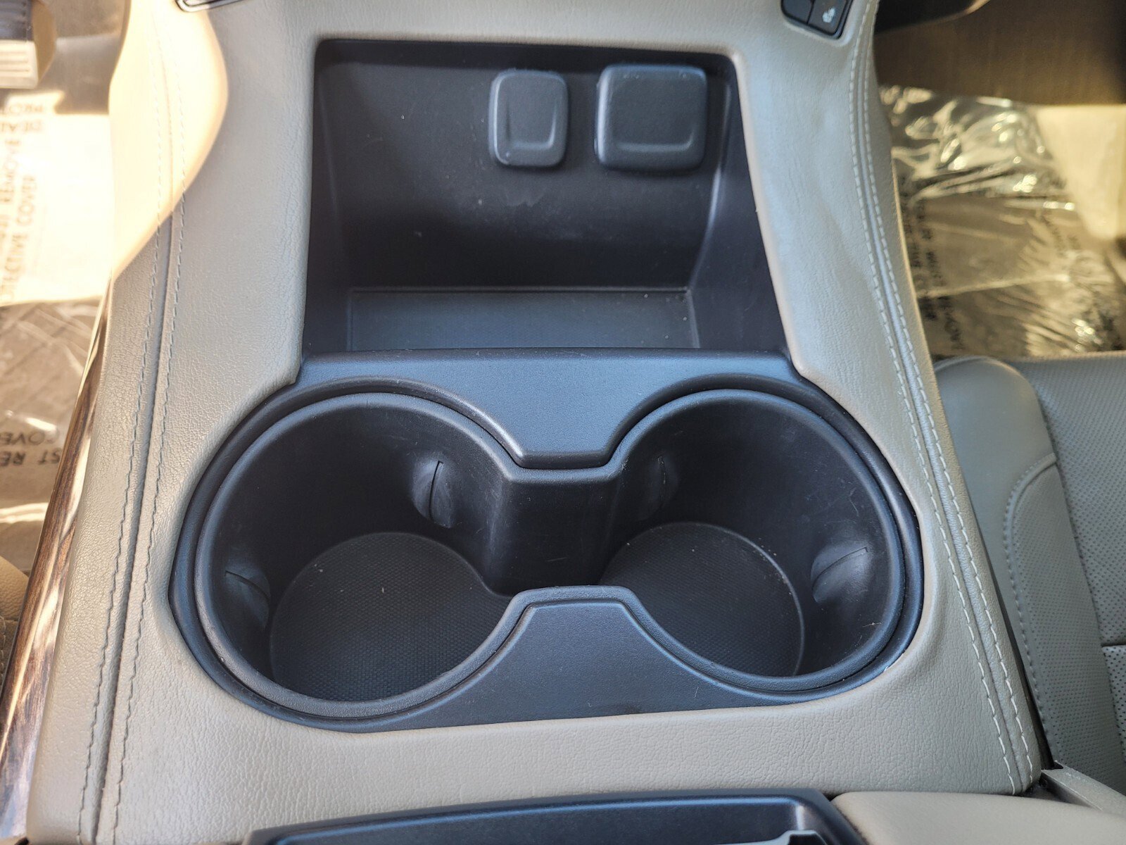 Used 2020 GMC Yukon SLT w/ Premium Edition image 18