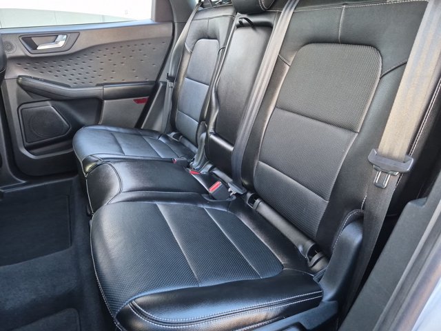 Used 2020 Ford Escape Titanium AWD/4WD image 19