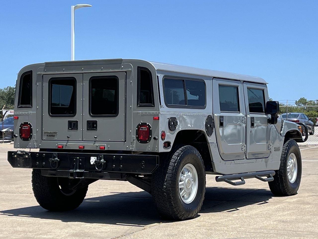 Used 2001 HUMMER H1 4-Door Wagon AWD/4WD image 4