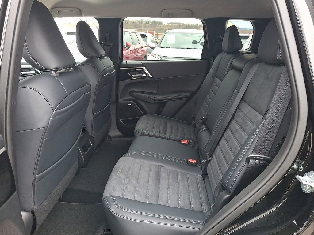 New 2026 Mitsubishi Outlander SE AWD/4WD image 5