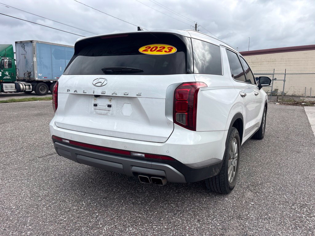 Used 2025 Hyundai Palisade SEL FWD image 3