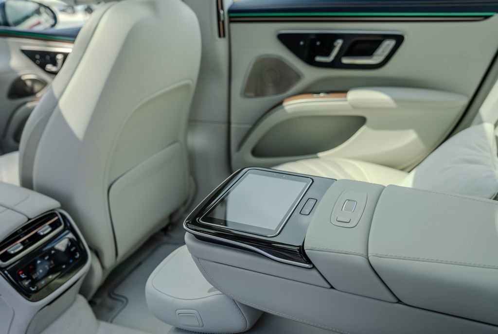 Used 2023 Mercedes-Benz EQS 580 4MATIC Sedan image 20