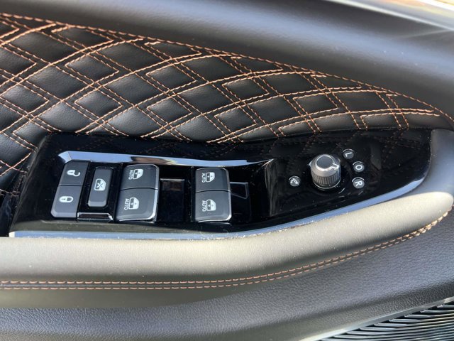 Used 2023 Jeep Grand Cherokee Summit image 17