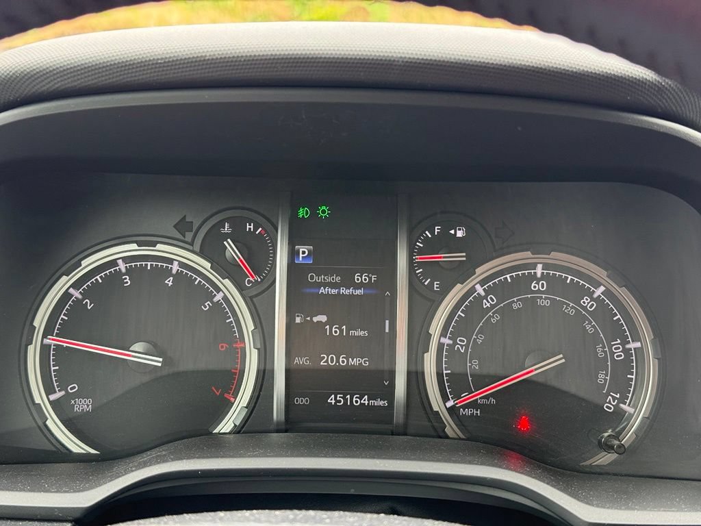 Used 2020 Toyota 4Runner TRD Off-Road AWD/4WD image 10