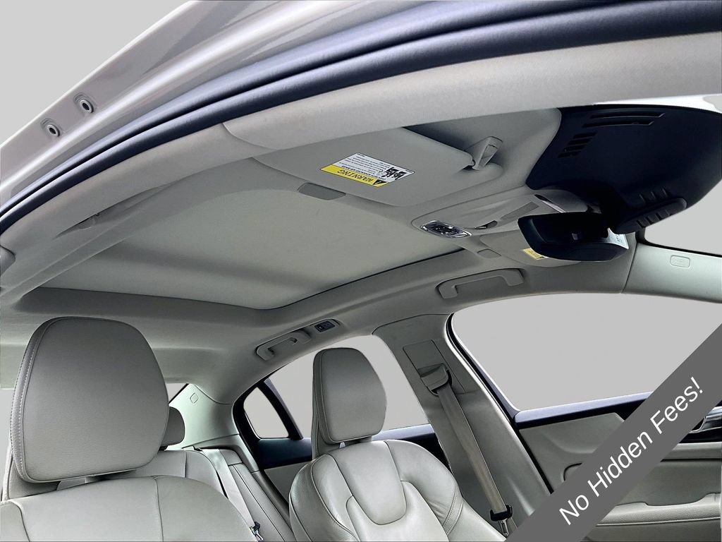 Used 2022 Volvo S60 B5 Momentum w/ Climate Package FWD image 20
