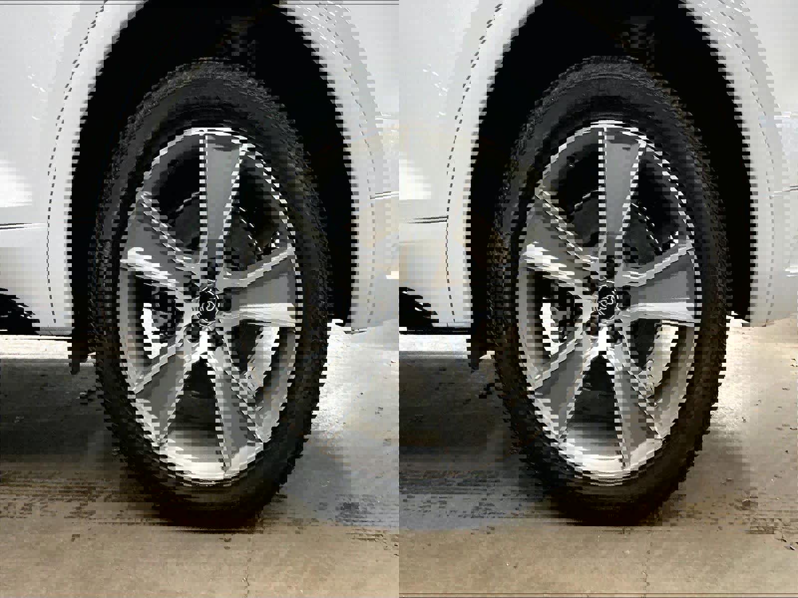 Used 2025 Audi Q5 2.0T Premium w/ Convenience Plus Package image 12