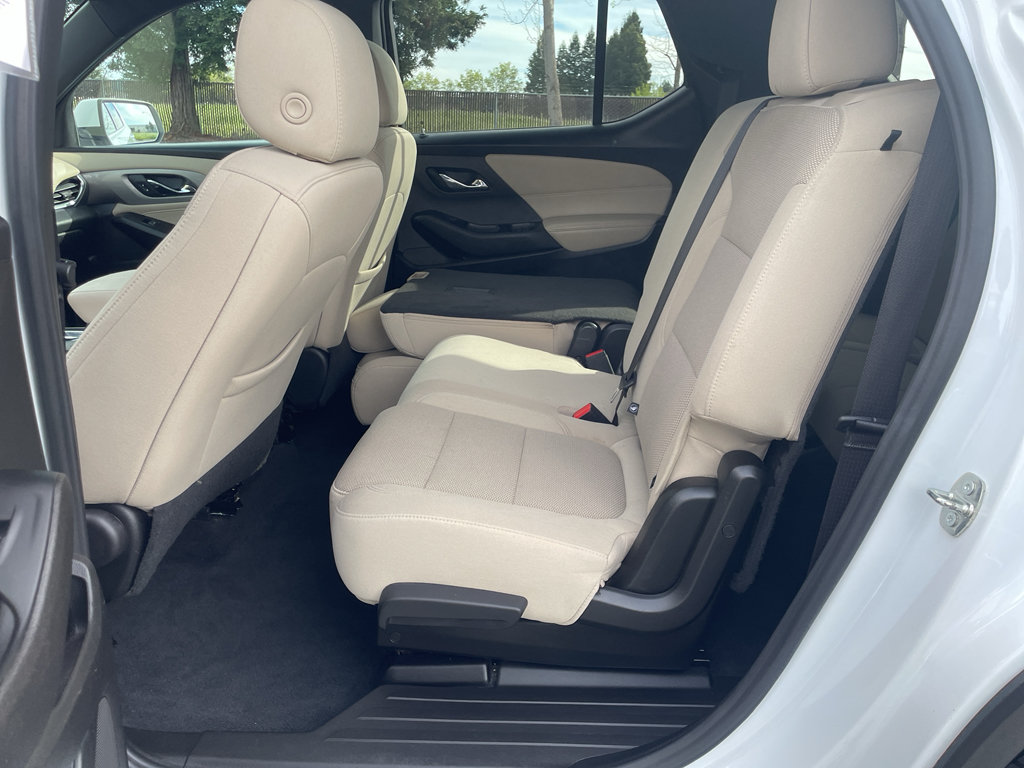 Used 2023 Chevrolet Traverse LS w/ Safety Package AWD/4WD image 31