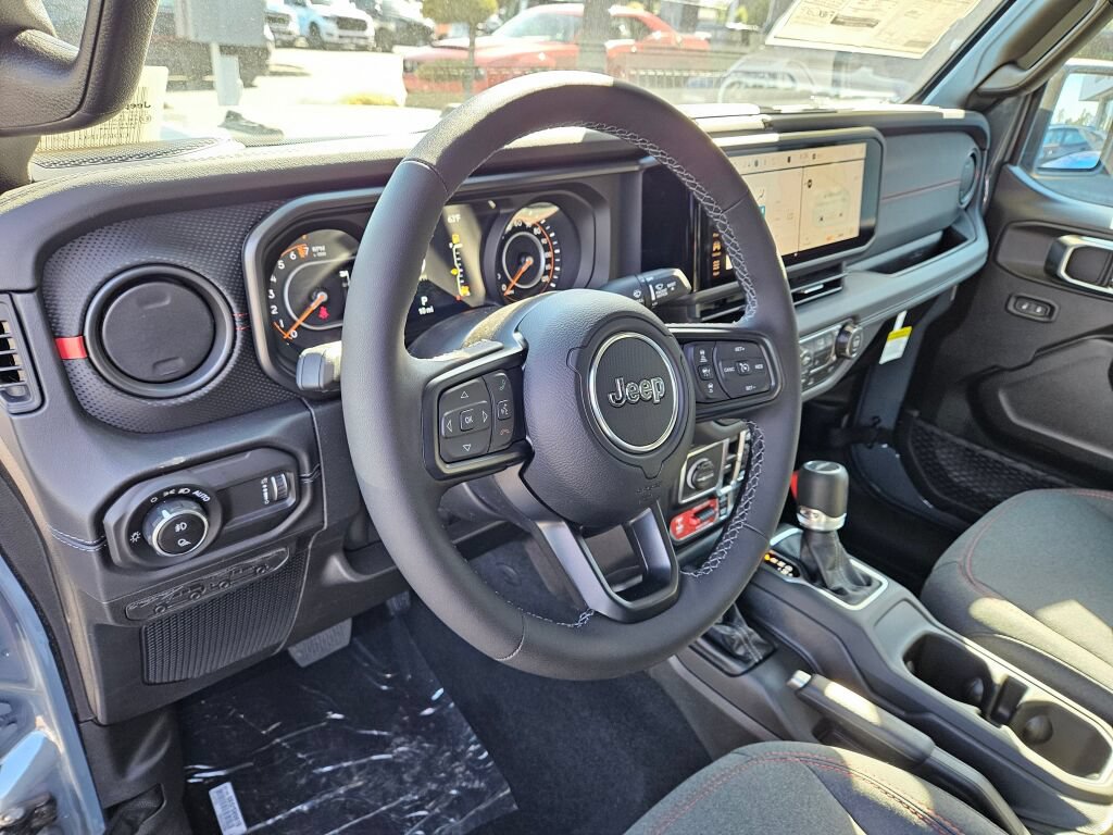 New 2026 Jeep Gladiator Rubicon w/ Steel Power Dome Hood Package AWD/4WD image 15